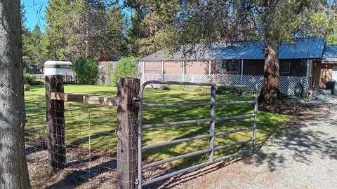 Exterior - 53465 Kokanee Ln, La Pine, OR 97739 photo 11 of 14
