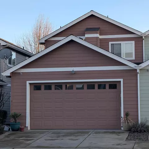 Exterior - 606 Blue Moon Dr, Central Point, OR 97502 photo 3 of 3