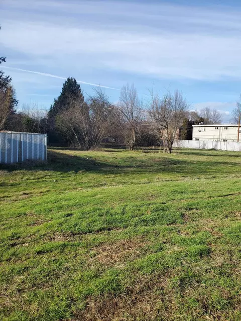 911 Swing Ln, Medford, OR 97501 photo 5