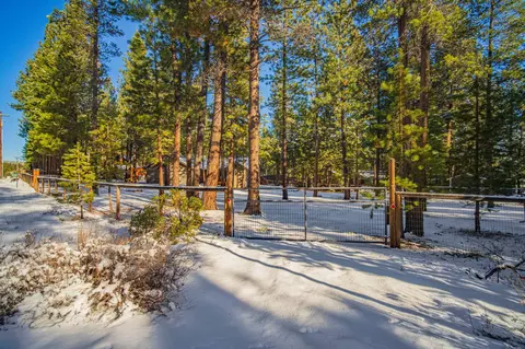 56430 Celestial Dr, Bend, OR 97707 photo 37
