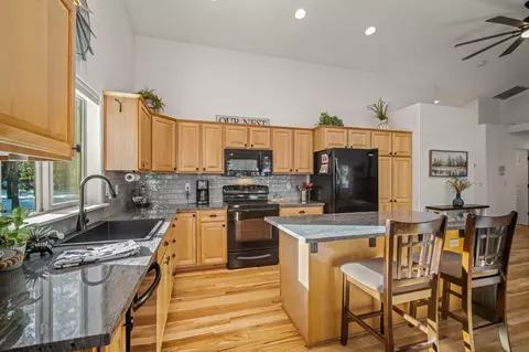 56430 Celestial Dr, Bend, OR 97707 photo 8