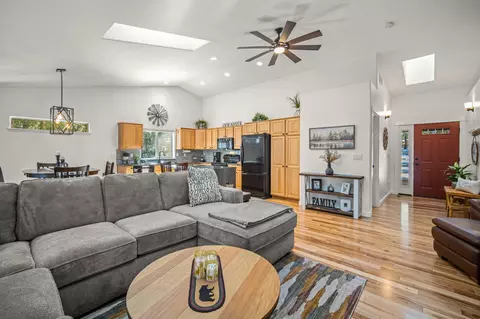 56430 Celestial Dr, Bend, OR 97707 photo 6