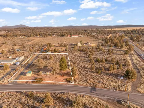 View/Area - 66830 Central St, Bend, OR 97703 photo 5 of 15