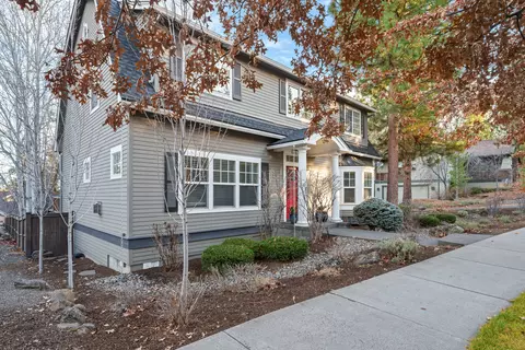 Exterior - 2472 NW Shields Dr, Bend, OR 97703 photo 4 of 8
