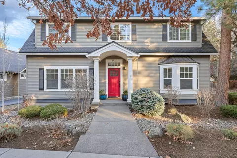 2472 NW Shields Dr, Bend, OR 97703