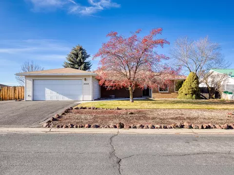 5522 Knightwood Dr, Klamath Falls, OR 97603