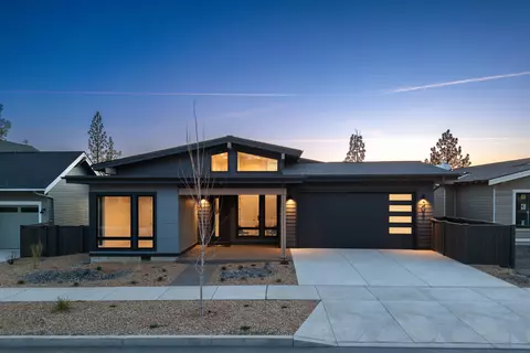 3027 NW Polarstar Ave #LOT 38, Bend, OR 97703