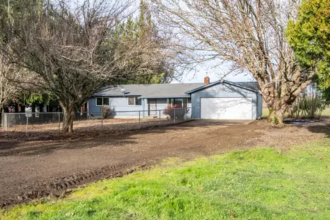 23900 Loganberry Ln, Sheridan, OR 97378