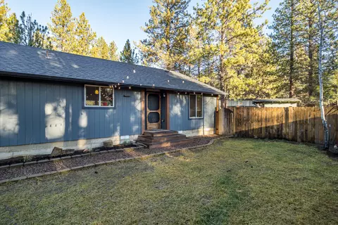 18870 Tuscarora Ln, Bend, OR 97702