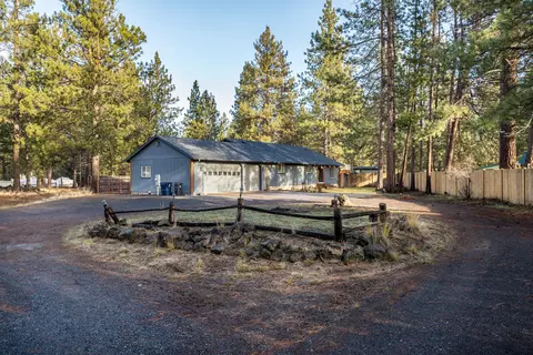 18870 Tuscarora Ln, Bend, OR 97702