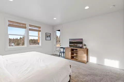 60515 Ward Rd, Bend, OR 97702 photo 27