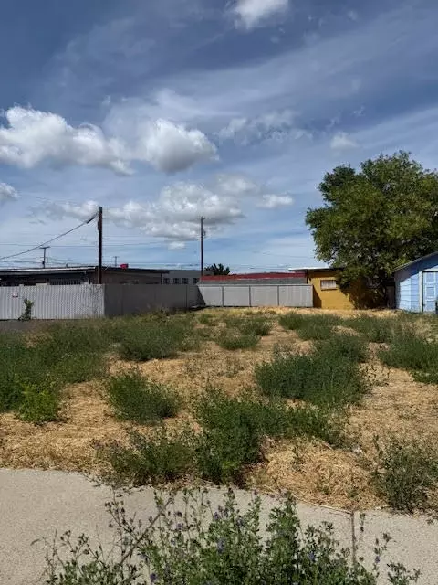 division street LOT 15, Klamath Falls, OR 97601