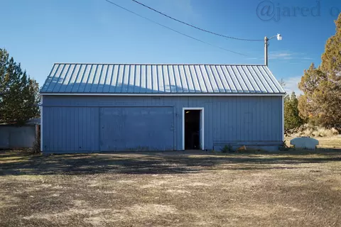 14547 SE Wintoon Rd, Prineville, OR 97754