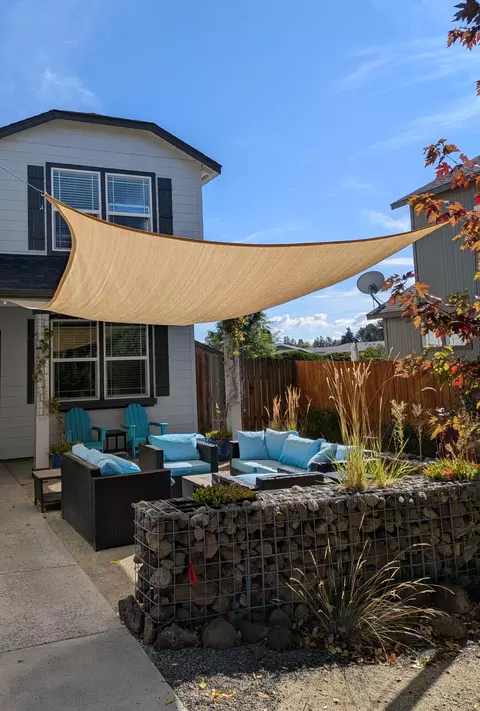 724 NW Green Forest Cir, Redmond, OR 97756