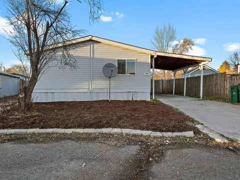 4647 Winter Ave #SPC 36, Klamath Falls, OR 97603