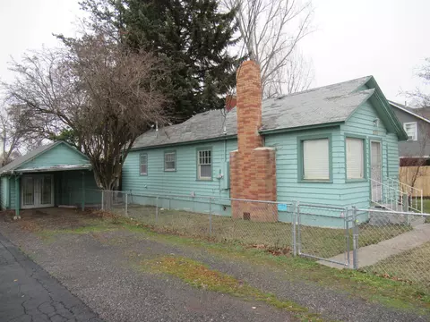2176 Wiard St, Klamath Falls, OR 97603
