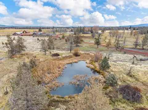 206 NE Frank Ln, Redmond, OR 97756