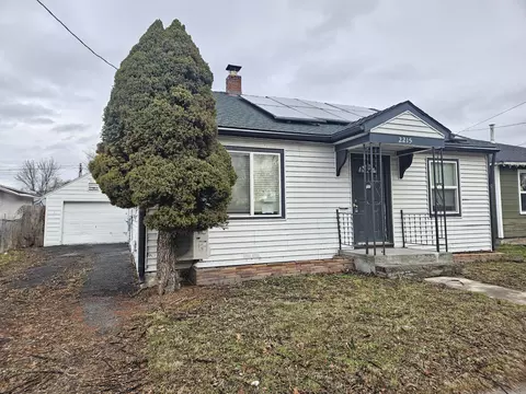 2215 Eberlein Ave, Klamath Falls, OR 97601