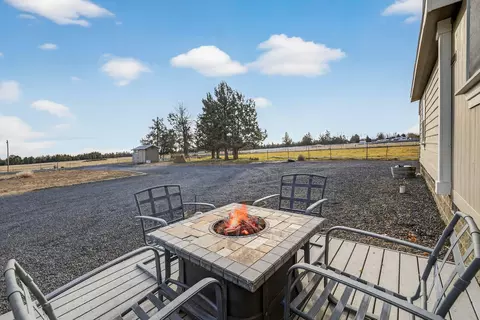 63493 Gentry Loop, Bend, OR 97701 photo 7