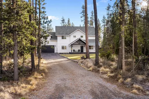 Exterior - 17349 Merganser Dr, Bend, OR 97707 photo 8 of 9