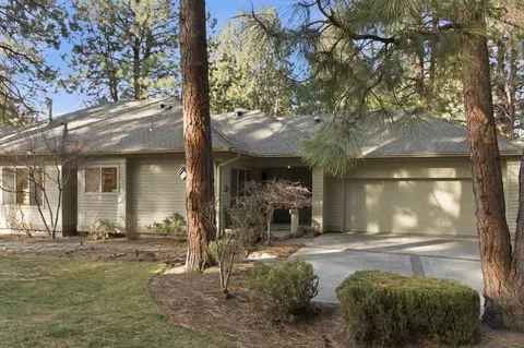 Exterior - 60749 Willow Creek Loop, Bend, OR 97702 photo 2 of 6