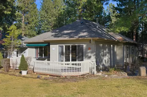 Exterior - 60749 Willow Creek Loop, Bend, OR 97702 photo 4 of 6