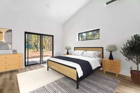 Bedroom - 17216 Jacinto Rd, Bend, OR 97707 photo 1 of 5