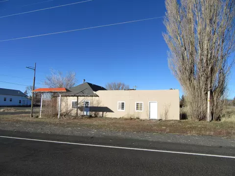 9805 E Langell Valley Rd, Bonanza, OR 97623