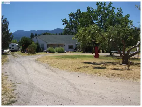 340 Normal Ave, Ashland, OR 97520