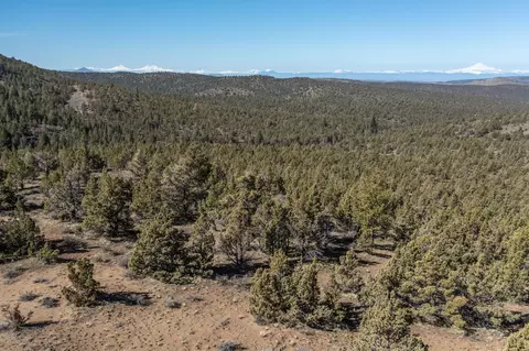 0 Grizzly Rd #1215000000100, Madras, OR 97741