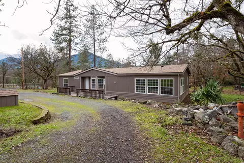 75 Anna Laura Rd, Jacksonville, OR 97530