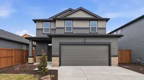 21653 SE Fuji Dr, Bend, OR 97702