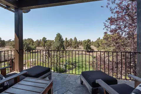 Exterior - 23126 Switchback Ct, Bend, OR 97701 photo 7 of 11