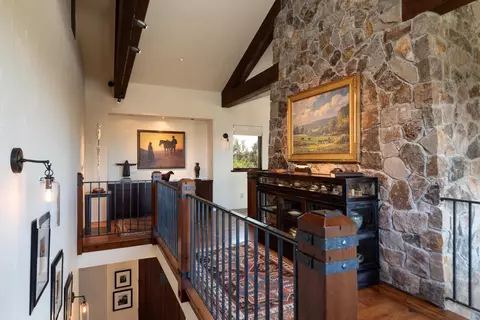 Entry Way - 23126 Switchback Ct, Bend, OR 97701 photo 2 of 4