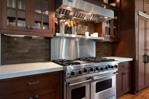 Kitchen - 23126 Switchback Ct, Bend, OR 97701 photo 4 of 4
