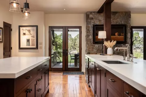 Kitchen - 23126 Switchback Ct, Bend, OR 97701 photo 2 of 4