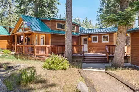 7979 Hyatt Prairie Rd # 32, Ashland, OR 97520