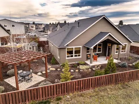 961 NE Hudspeth Cir, Prineville, OR 97754