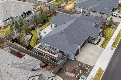 Exterior - 60873 SW Headwaters Loop, Bend, OR 97702 photo 18 of 21