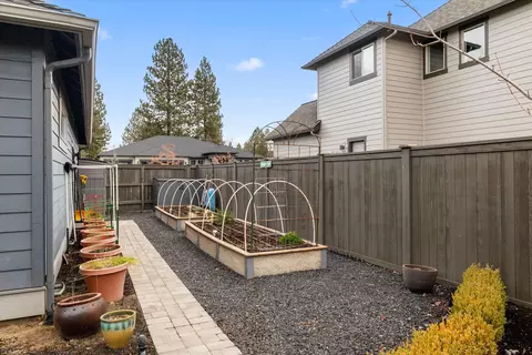 Exterior - 60873 SW Headwaters Loop, Bend, OR 97702 photo 13 of 21