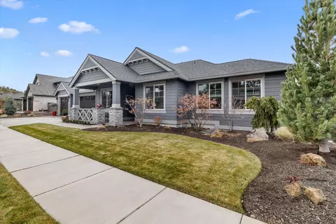 60873 SW Headwaters Loop, Bend, OR 97702