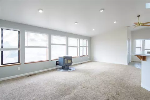 60990 Jennings Rd, Bend, OR 97702 photo 11