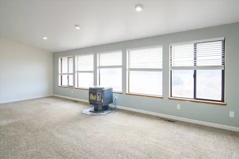 60990 Jennings Rd, Bend, OR 97702 photo 9