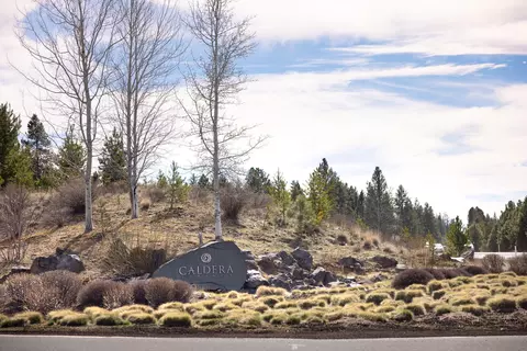 56343 Mirror Rock Lp #LOT 333, Bend, OR 97707