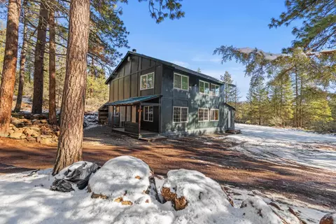 12759 Golden Eagle Ln, Bonanza, OR 97623