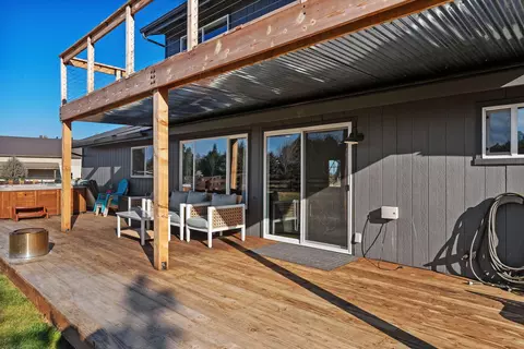 Exterior - 66511 Ponderosa Loop, Bend, OR 97703 photo 7 of 22