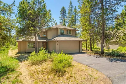 57785 Mt Rainier Ln #7, Sunriver, OR 97707