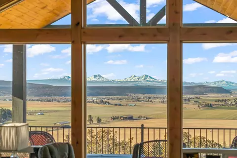 5582 N Mckay Rd, Prineville, OR 97754