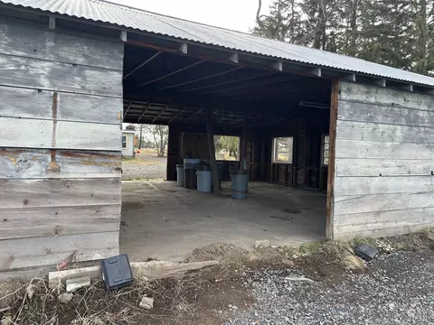 21430 Highway 20, Bend, OR 97701 photo 14