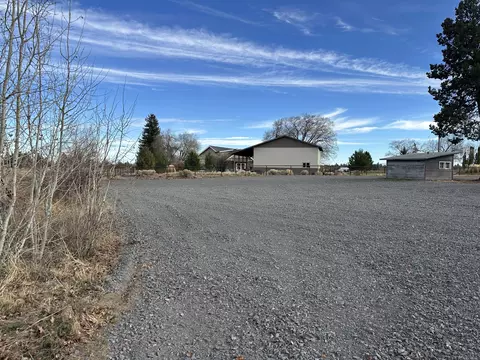 21430 Highway 20, Bend, OR 97701 photo 8